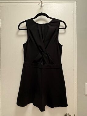 Sleeveless Black Romper with cut out